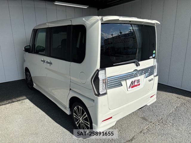 Daihatsu TANTO 2018-01 8220490-3