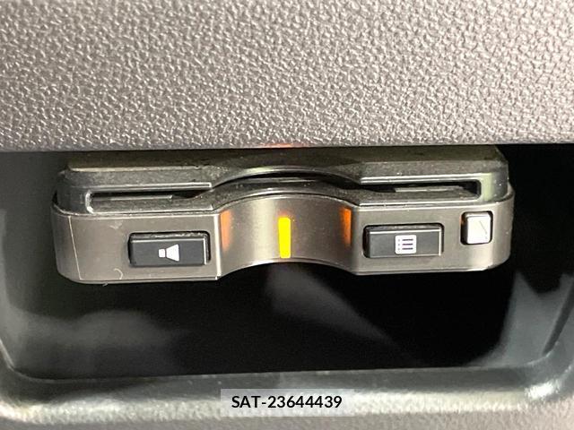Daihatsu TANTO 2015-07 8220775-5
