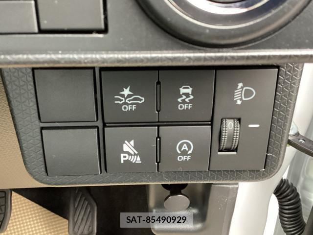 Daihatsu TANTO 2025-12 8221045-6