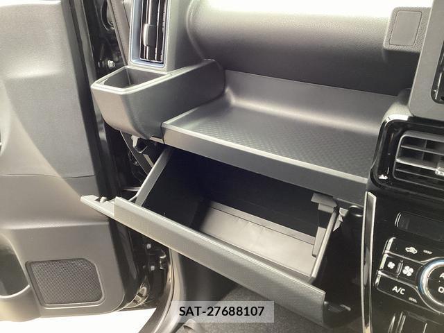 Daihatsu TANTO 2025-12 8221047-10