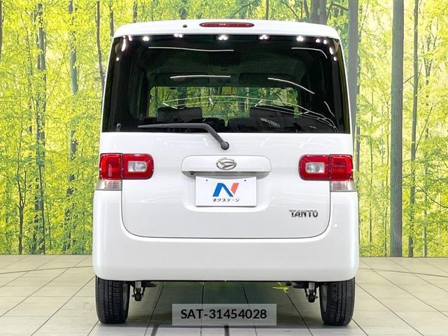 Daihatsu TANTO 2011-08 8221234-14