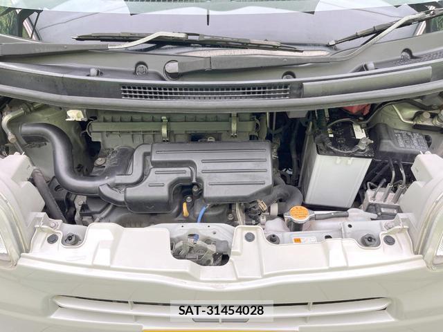 Daihatsu TANTO 2011-08 8221234-17