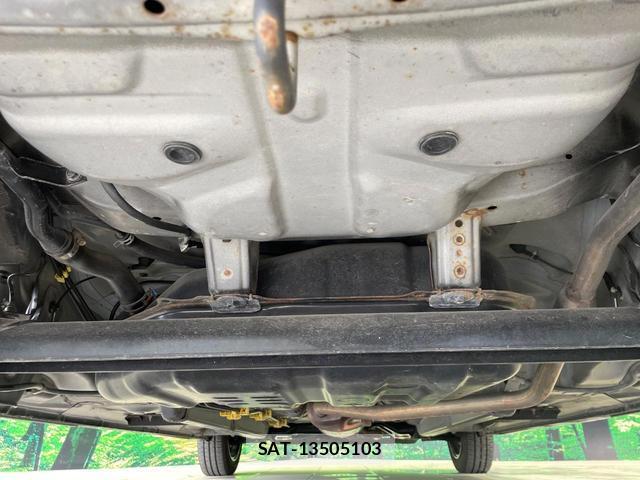Daihatsu TANTO 2017-07 8221269-18