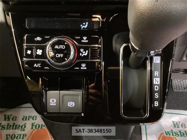Daihatsu TANTO 2025-10 8221292-7