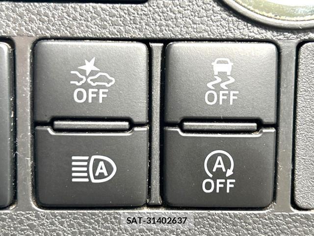 Daihatsu TANTO 2018-07 8221575-5