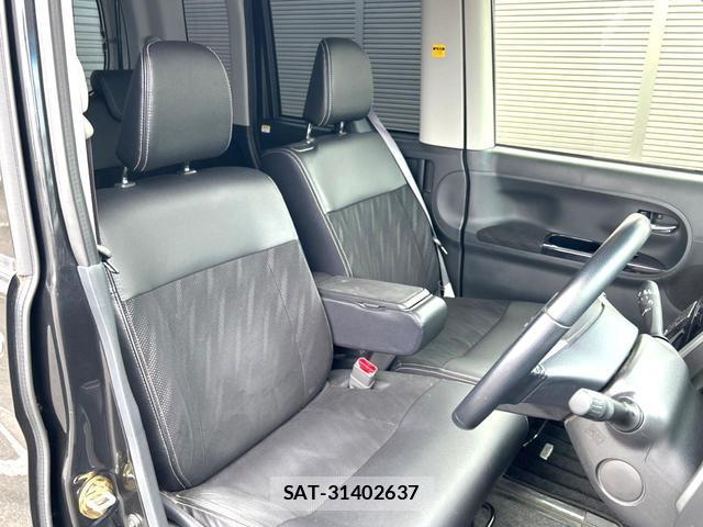 Daihatsu TANTO 2018-07 8221575-7