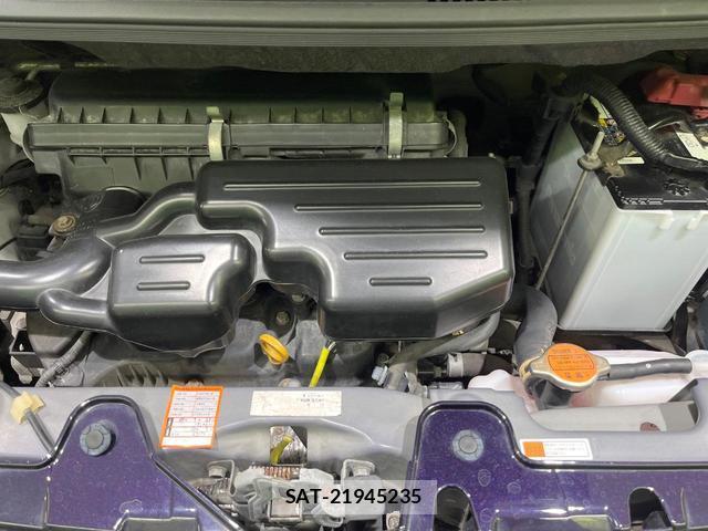 Daihatsu TANTO 2015-10 8221816-17
