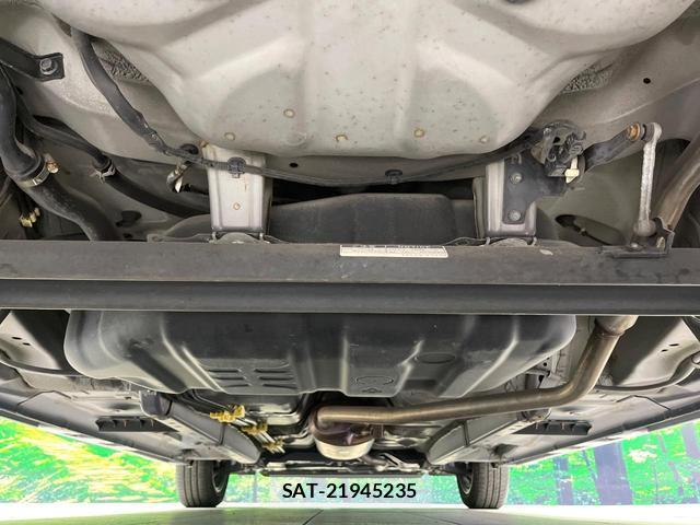 Daihatsu TANTO 2015-10 8221816-18