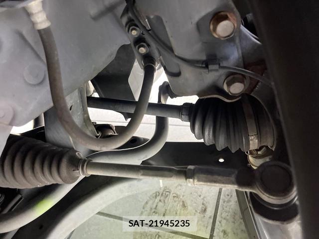 Daihatsu TANTO 2015-10 8221816-19