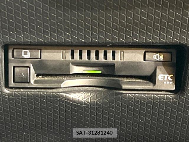 Daihatsu TANTO 2021-03 8222035-6