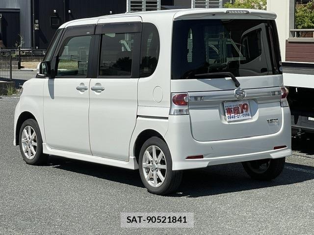 Daihatsu TANTO 2011-07 8222370-1