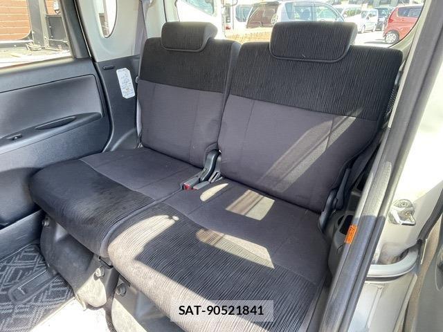 Daihatsu TANTO 2011-07 8222370-12