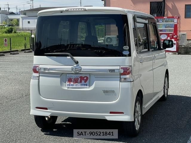 Daihatsu TANTO 2011-07 8222370-16