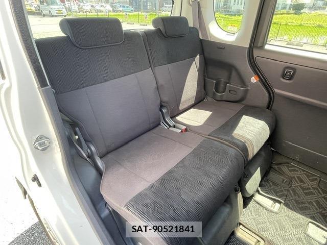 Daihatsu TANTO 2011-07 8222370-4