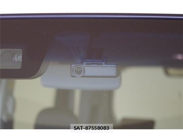 Daihatsu TANTO 2018-03 8222441-13