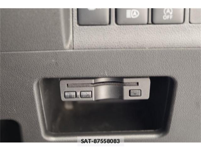 Daihatsu TANTO 2018-03 8222441-5