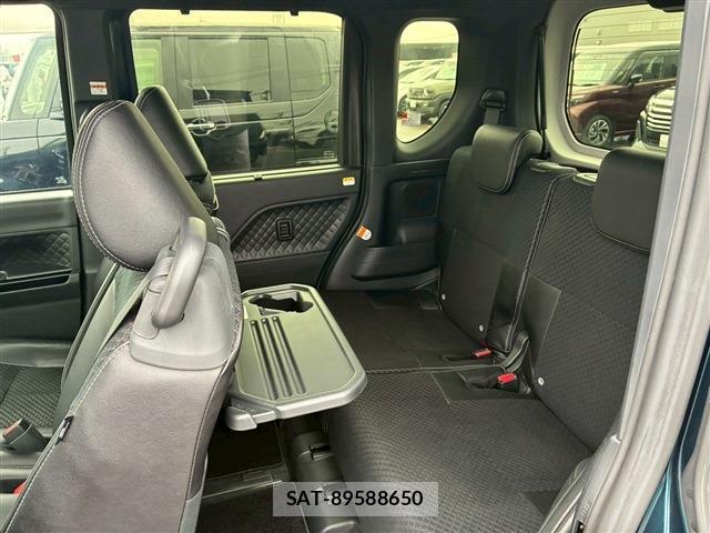 Daihatsu TANTO 2022-07 8222592-13