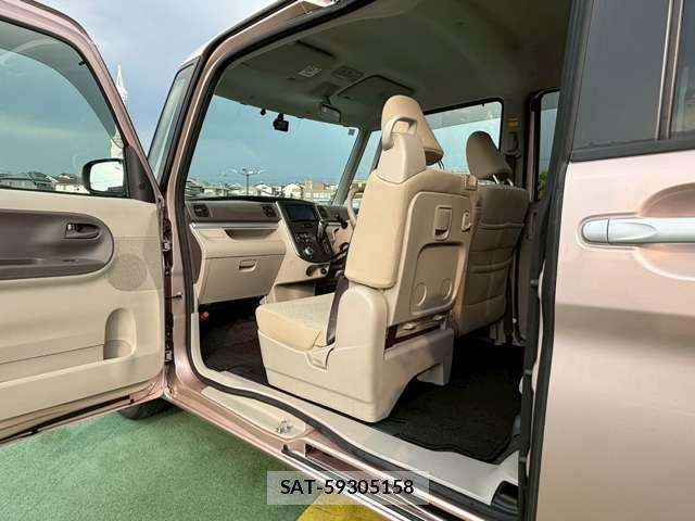 Daihatsu TANTO 2014-07 8222683-12