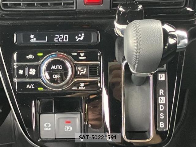 Daihatsu TANTO 2023-02 8222778-9