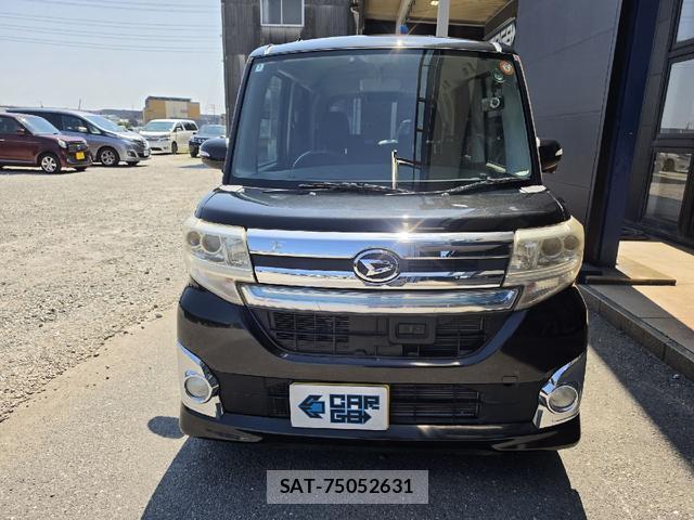 Daihatsu TANTO 2014-02 8222912-11