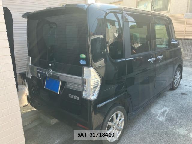 Daihatsu TANTO 2014-06 8223811-13