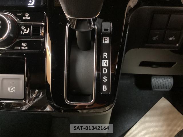 Daihatsu TANTO 2025-10 8224550-8