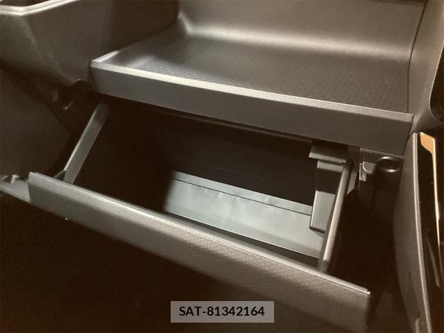 Daihatsu TANTO 2025-10 8224550-9