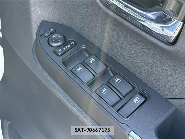 Daihatsu TANTO 2025-10 8224581-13