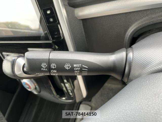 Daihatsu TANTO 2015-02 8225110-13