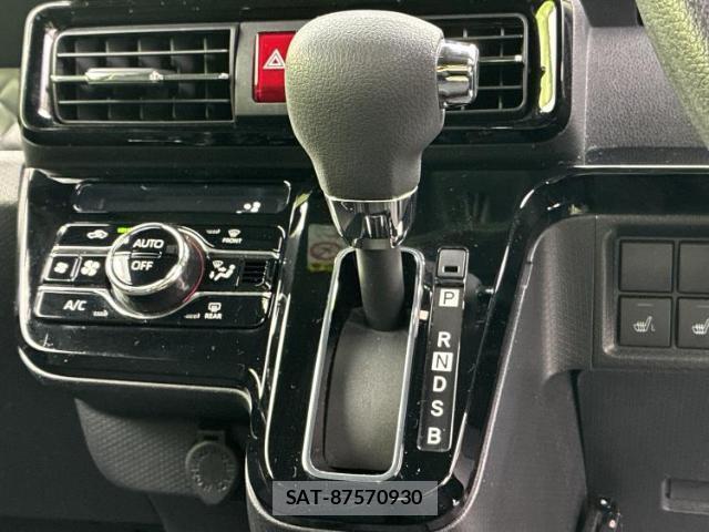 Daihatsu TANTO 2021-11 8225151-17