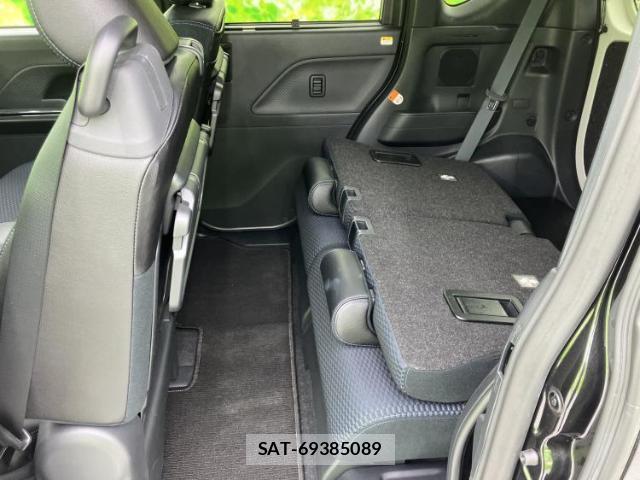 Daihatsu TANTO 2022-12 8225212-5