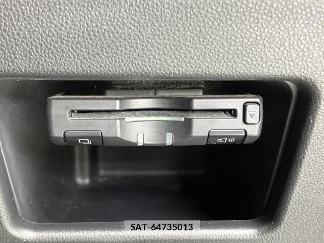 Daihatsu TANTO 2014-11 8225213-16