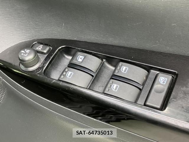 Daihatsu TANTO 2014-11 8225213-5