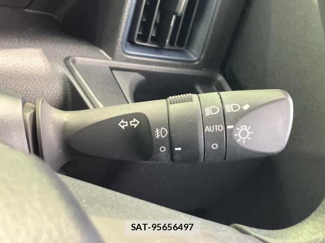 Daihatsu TANTO 2023-05 8225240-14