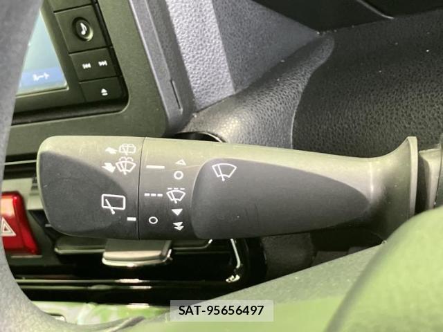 Daihatsu TANTO 2023-05 8225240-15