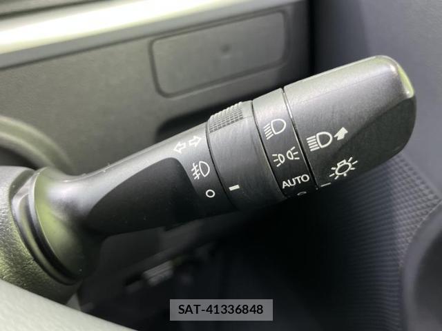 Daihatsu TANTO 2015-12 8225285-15