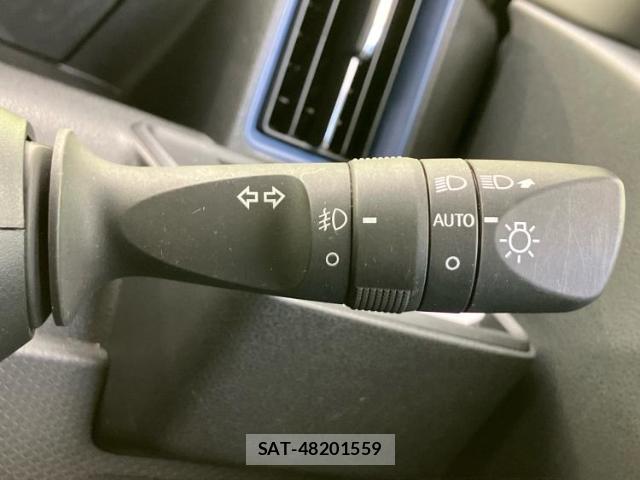 Daihatsu TANTO 2022-04 8225290-15
