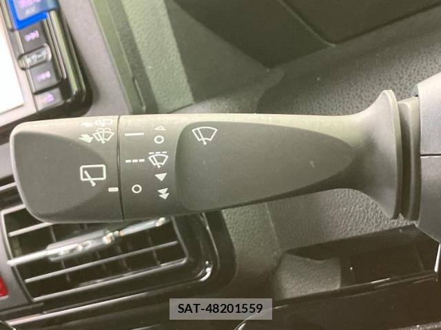 Daihatsu TANTO 2022-04 8225290-16