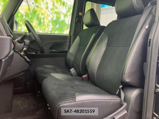 Daihatsu TANTO 2022-04 8225290-6