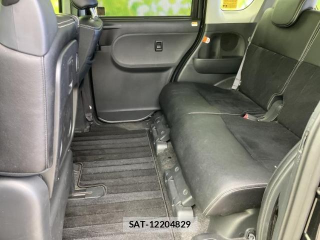 Daihatsu TANTO 2015-06 8225507-6