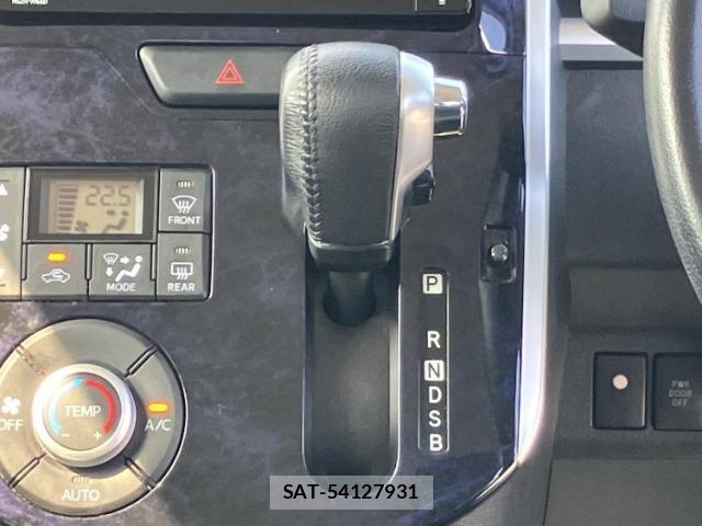 Daihatsu TANTO 2016-05 8225512-16