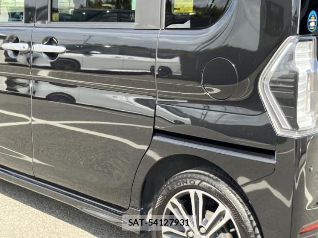 Daihatsu TANTO 2016-05 8225512-6