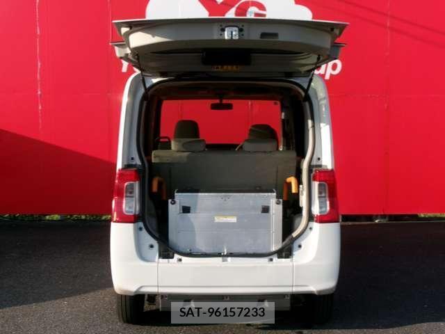 Daihatsu TANTO 2014-08 8225649-2