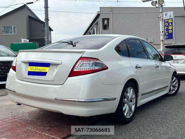 Nissan TEANA 2013-11 8218371-3