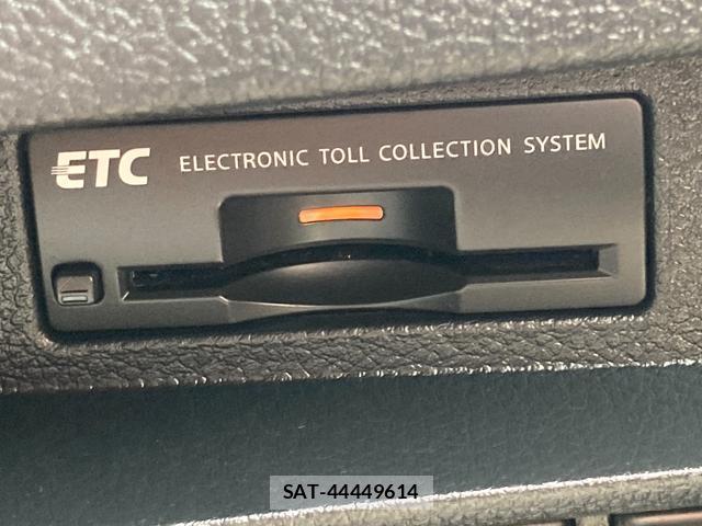 Nissan TEANA 2012-03 8220940-11