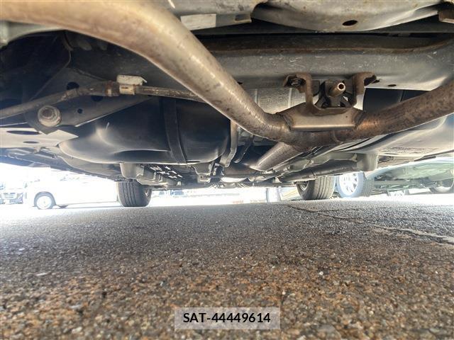 Nissan TEANA 2012-03 8220940-5