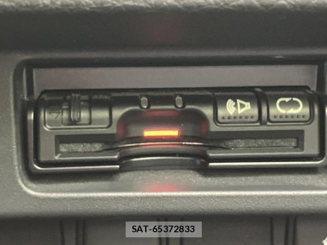Nissan TEANA 2014-11 8222354-16