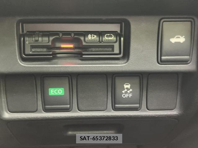 Nissan TEANA 2014-11 8222354-17