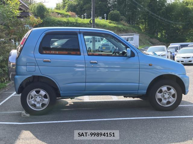 Daihatsu TERIOS KID 2011-06 8216866-3