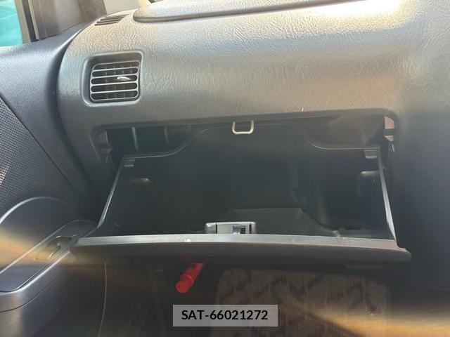 Daihatsu TERIOS KID 2007-03 8218286-12
